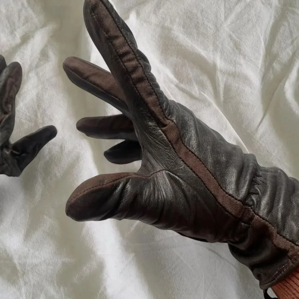 Thrashed Used Leather Womens Snow Ski Outdoor Gloves Size M